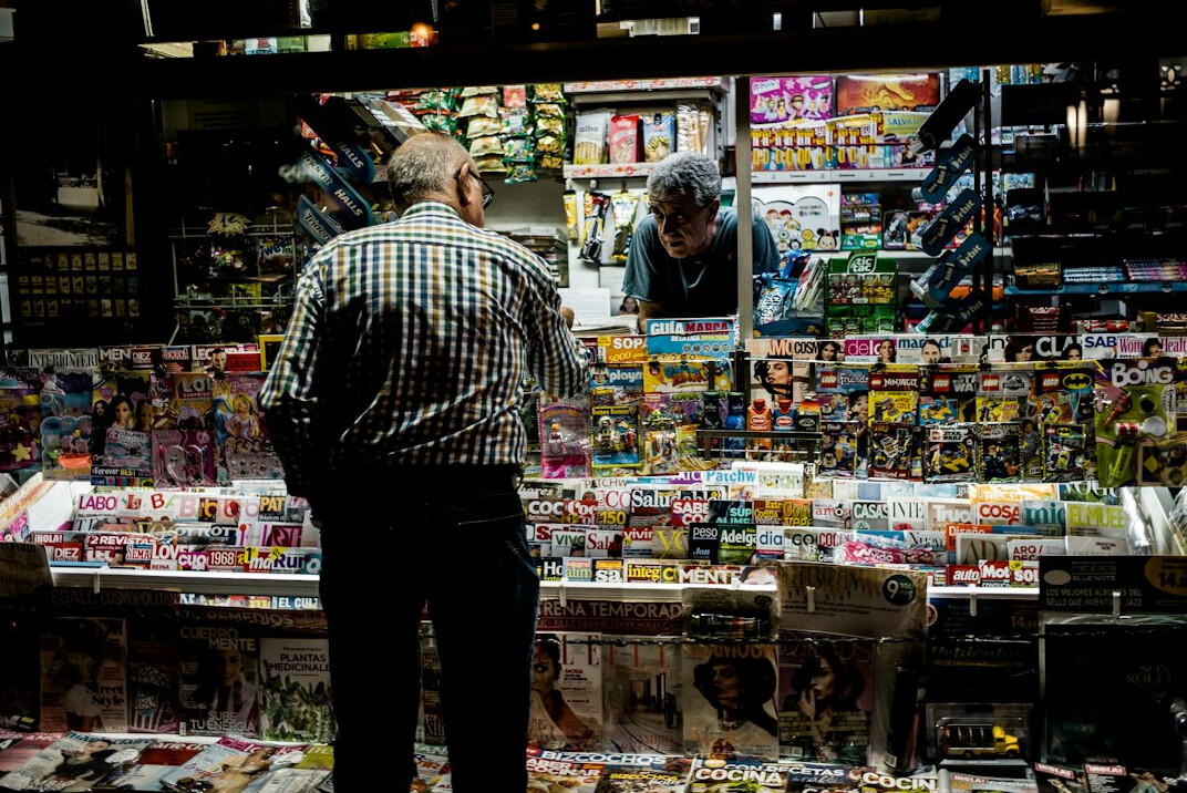 store detective investigating theft